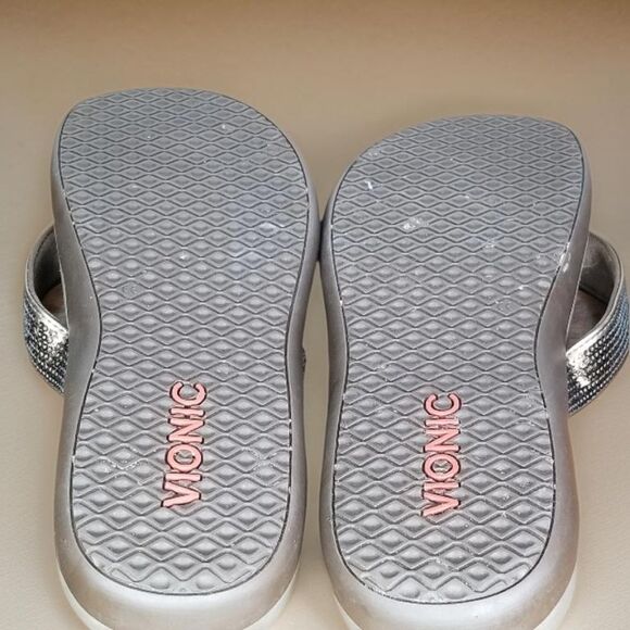 Vionic Orthaheel Tides Sandals - Picture 4 of 4